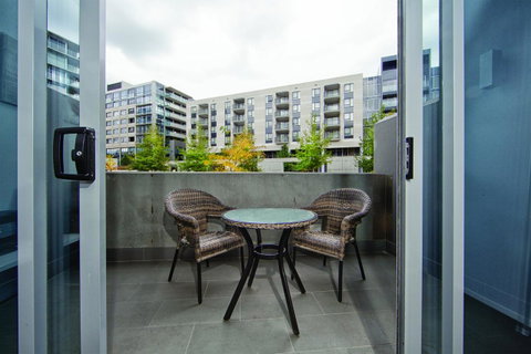 Realm Park 39 Barton ACT - Schoolies Week Accommodation 19
