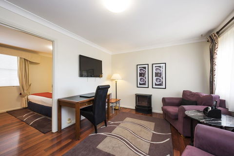 Soldiers Motel - Schoolies Week Accommodation 25