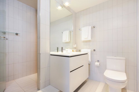 Dockside 4 Kingston ACT - Schoolies Week Accommodation 14