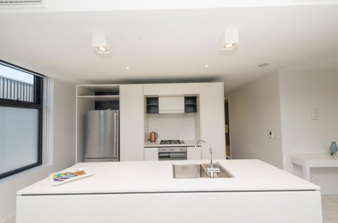 Dockside 4 Kingston ACT - Schoolies Week Accommodation 5