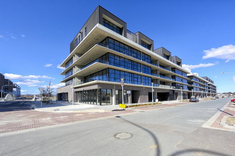 Dockside 4 Kingston ACT - Schoolies Week Accommodation 23
