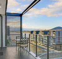 Accommodate Canberra - Dockside - Schoolies Week Accommodation