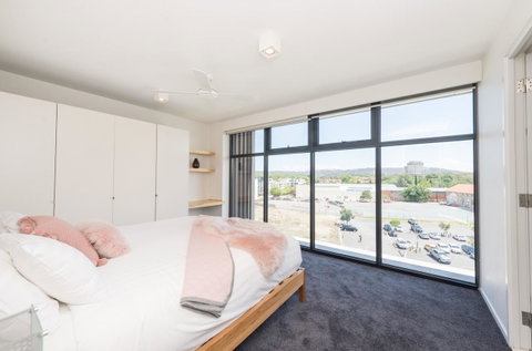 Dockside 4 Kingston ACT - Schoolies Week Accommodation 2
