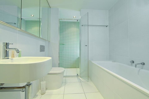 Trieste 4 - Schoolies Week Accommodation 24