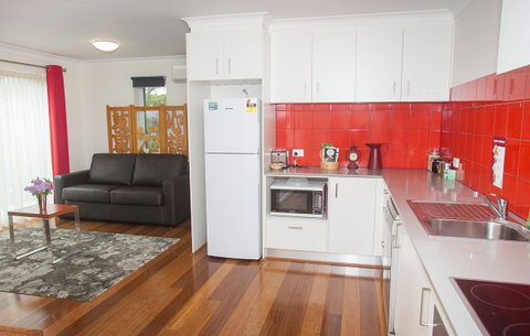 One Of A Kind Apartments - Schoolies Week Accommodation 42