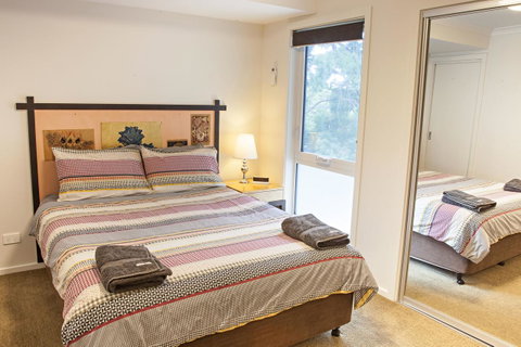 One Of A Kind Apartments - Schoolies Week Accommodation 6