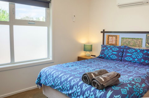 One Of A Kind Apartments - Schoolies Week Accommodation 22