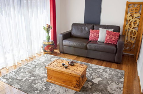 One Of A Kind Apartments - Schoolies Week Accommodation 8