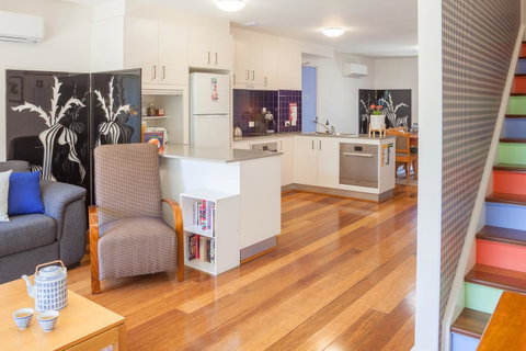 One Of A Kind Apartments - Schoolies Week Accommodation 25