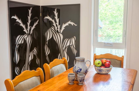 One Of A Kind Apartments - Schoolies Week Accommodation 23