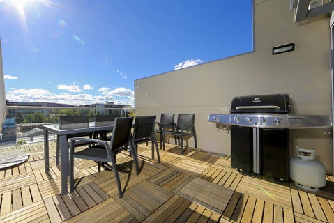 Mode 220 Braddon ACT - Schoolies Week Accommodation 9