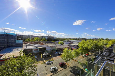Mode 220 Braddon ACT - Schoolies Week Accommodation 11