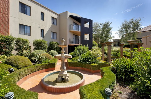 AAC Apartments - Griffin - Schoolies Week Accommodation 0