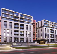 Deco Hotel Canberra - Schoolies Week Accommodation