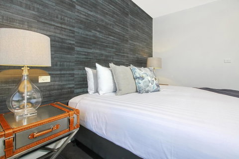 Accommodate Canberra - Parbery - Schoolies Week Accommodation 0
