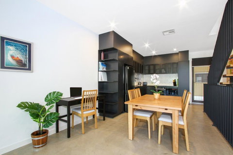 Accommodate Canberra - Parbery - Schoolies Week Accommodation 16
