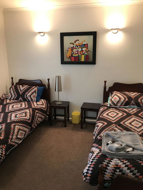 Central Tranquility Heart Of Orange - Schoolies Week Accommodation 18