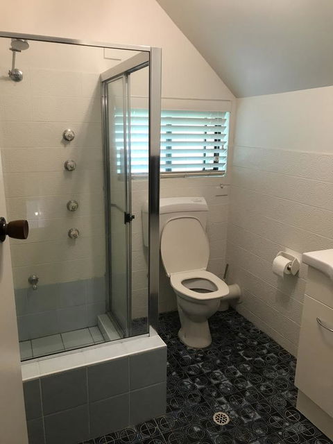 Central Tranquility Heart Of Orange - Schoolies Week Accommodation 21