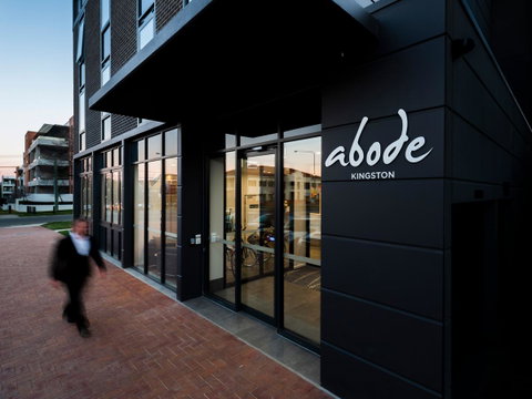 Abode Kingston - Schoolies Week Accommodation 1