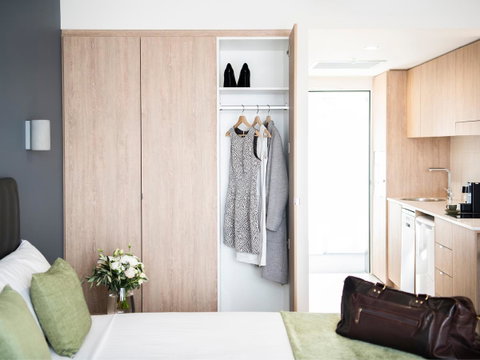 Abode Kingston - Schoolies Week Accommodation 8