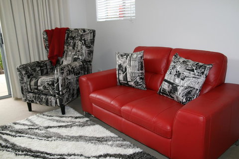 Apartments In Canberra - Schoolies Week Accommodation 3