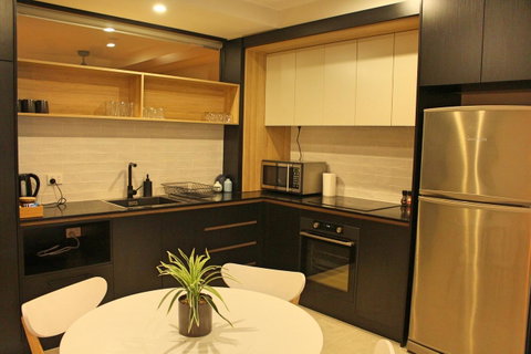 Stylish, Modern, Cute As A Button - Braddon CBD - Schoolies Week Accommodation 0