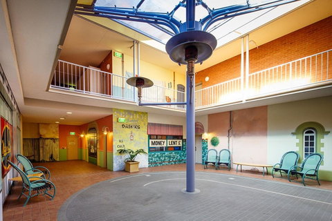 Quality Hotel Dickson - Schoolies Week Accommodation 11