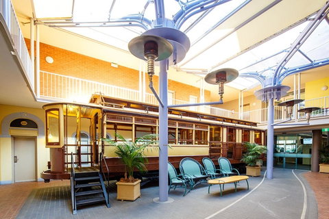 Quality Hotel Dickson - Schoolies Week Accommodation 2