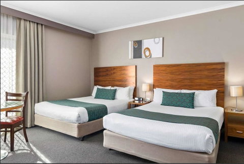 Quality Hotel Dickson - Schoolies Week Accommodation 1