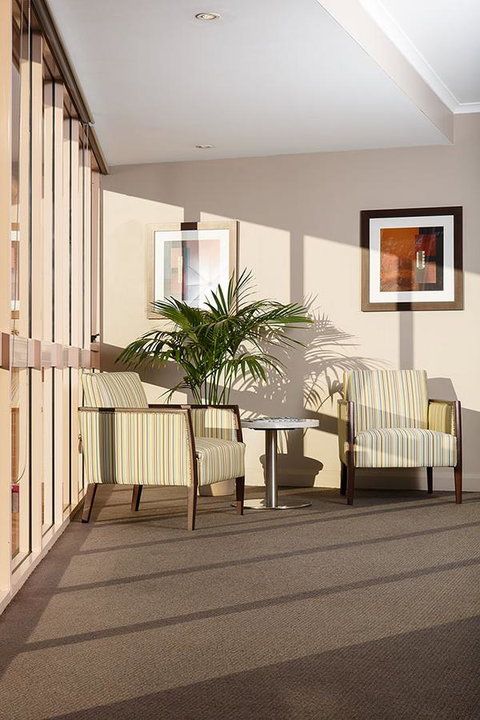 Quality Hotel Dickson - Schoolies Week Accommodation 24