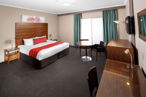 Quality Hotel Dickson - Schoolies Week Accommodation 13