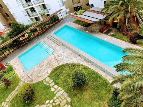 Staying Places - The Avenue - Schoolies Week Accommodation 8