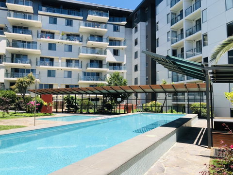 Staying Places - The Avenue - Schoolies Week Accommodation 3