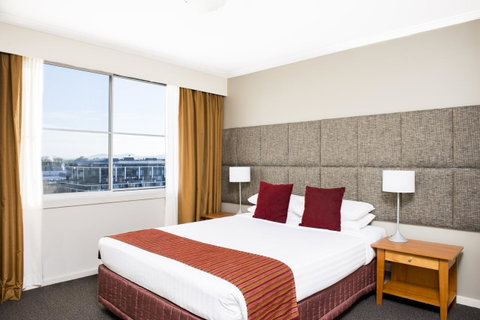 Mantra On Northbourne - Schoolies Week Accommodation 12