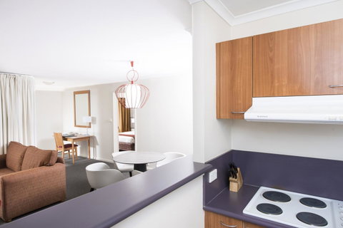 Mantra On Northbourne - Schoolies Week Accommodation 13