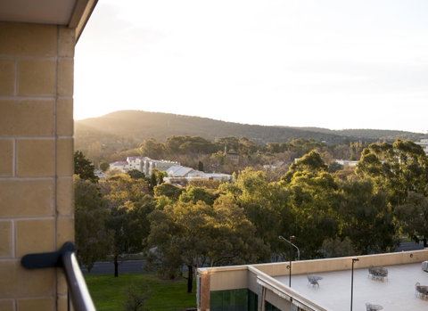 Mantra On Northbourne - Schoolies Week Accommodation 11