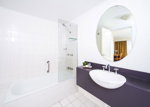 Mantra On Northbourne - Schoolies Week Accommodation 14