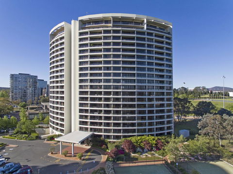 BreakFree Capital Tower Apartments - Schoolies Week Accommodation 8