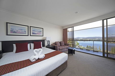 BreakFree Capital Tower Apartments - Schoolies Week Accommodation 38