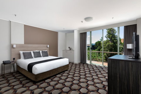 Rydges Canberra - Schoolies Week Accommodation 35