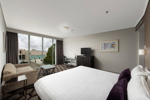 Rydges Canberra - Schoolies Week Accommodation 32