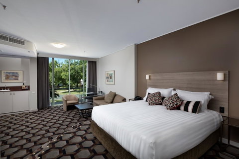Rydges Canberra - Schoolies Week Accommodation 37