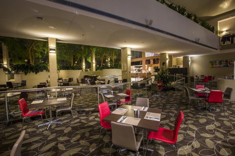 Rydges Canberra - Schoolies Week Accommodation 22