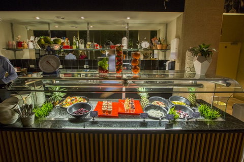 Rydges Canberra - Schoolies Week Accommodation 24