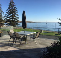 crystal blue apartment - Schoolies Week Accommodation