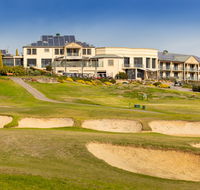 McCracken Country Club - Schoolies Week Accommodation