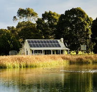 The Lake House Retreat - Schoolies Week Accommodation