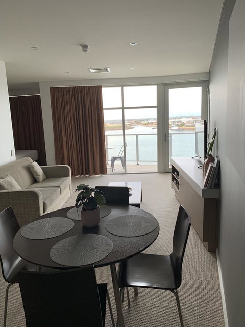 Wallaroo Marina Stayz - Schoolies Week Accommodation 8