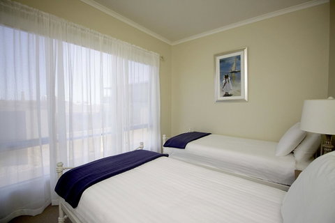 Wallaroo Marina Apartments - Schoolies Week Accommodation 9