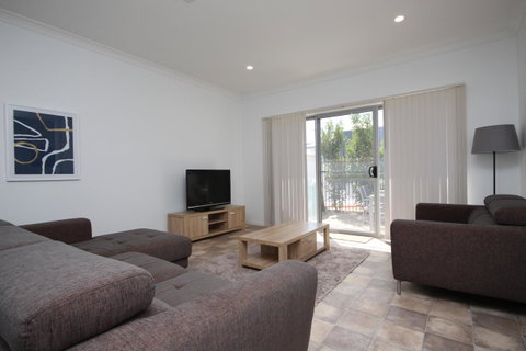 Wallaroo Marina Apartments - Schoolies Week Accommodation 28